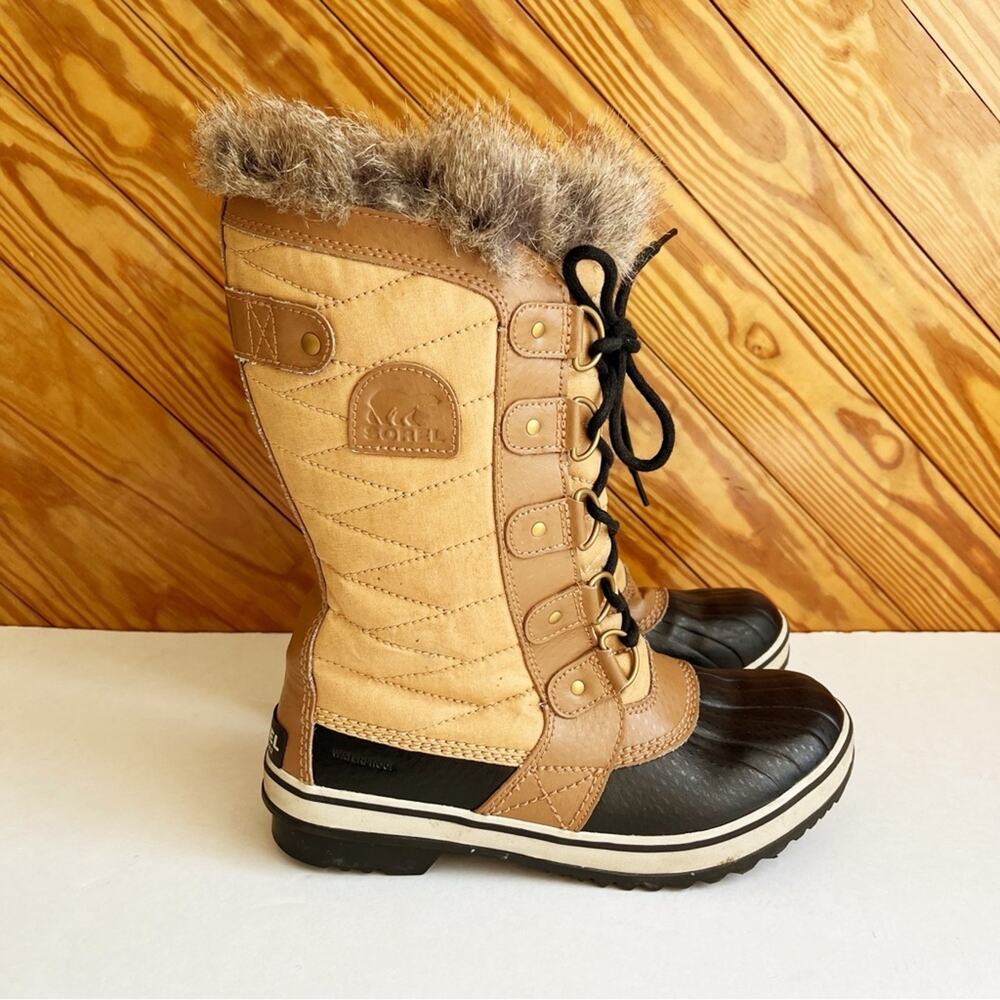 SOREL Tofino ll Waterproof Boot Curry Fawn